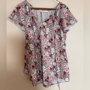 Two tops size medium never worn